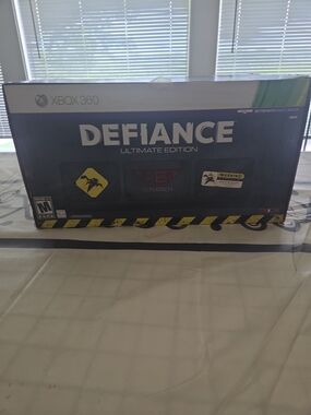 Defiance Ultimate Edition - Black Full Set With Game